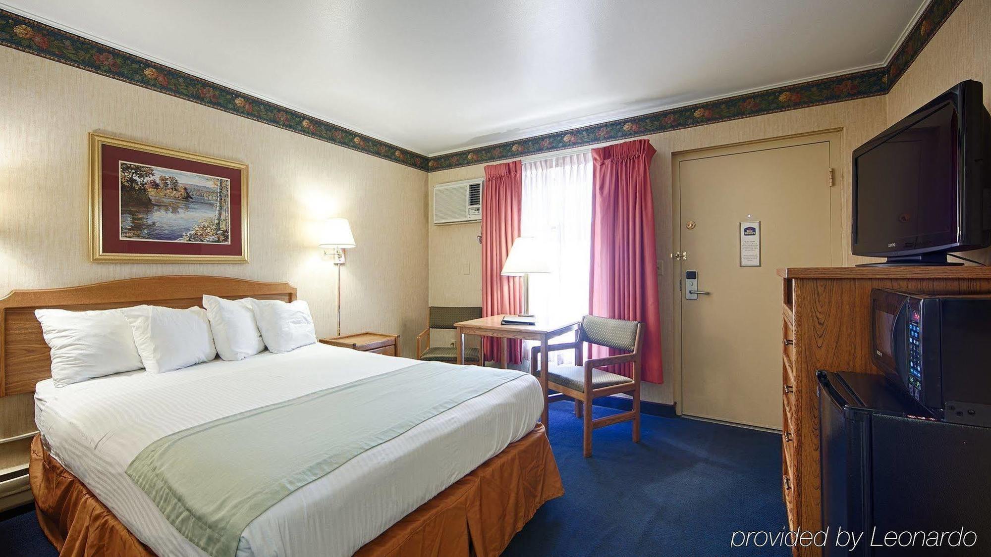 Travelodge By Wyndham Rapid City Exterior photo